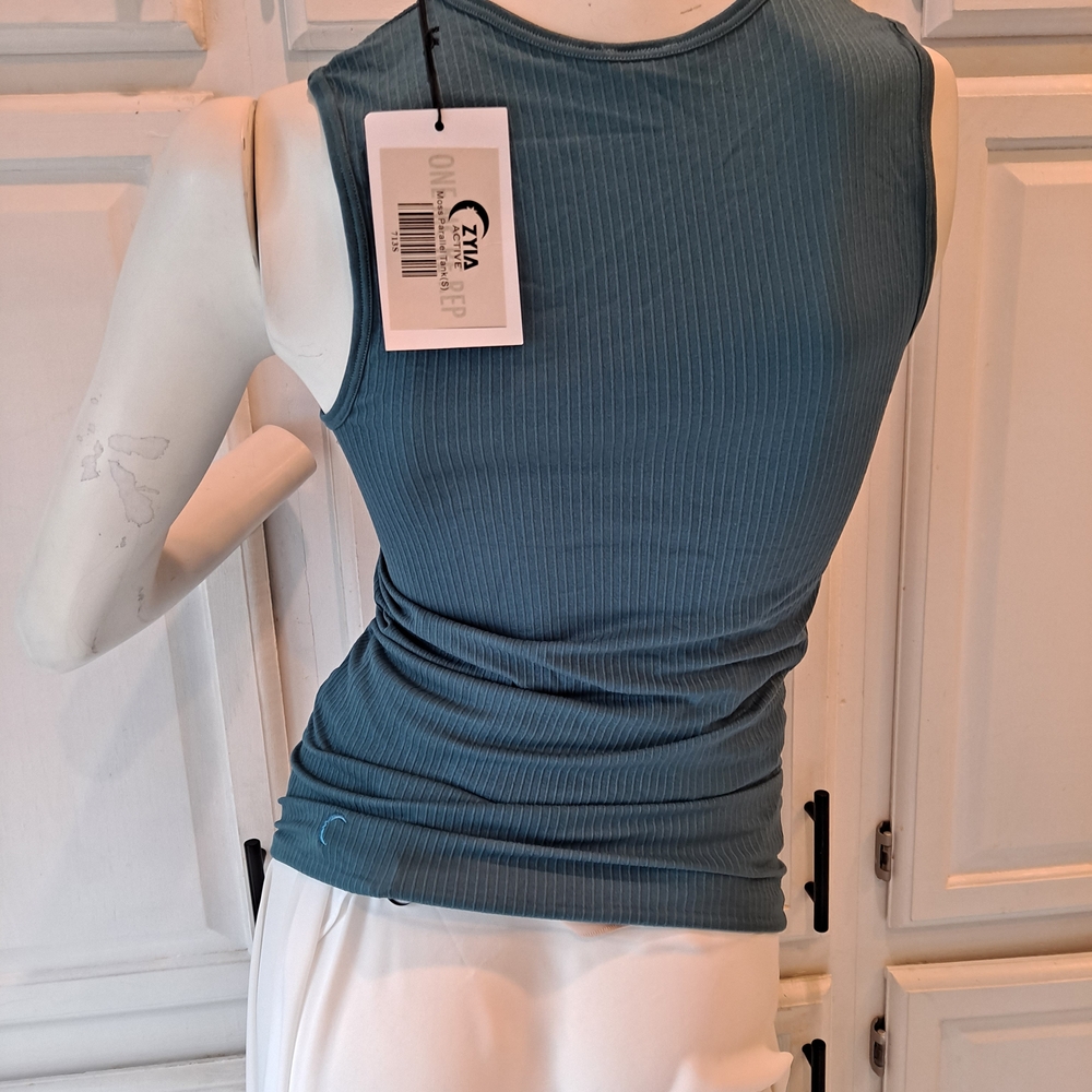 Zyia Active Teal Green Moss Ribbed Tank Top - Picture 4 of 6